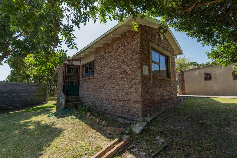 2 Bedroom Property for Sale in Rowallan Park Eastern Cape